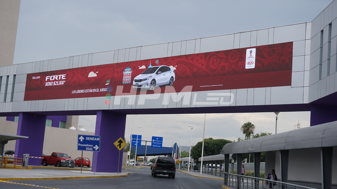 Aeropuerto Internacional Mariano Escobedo