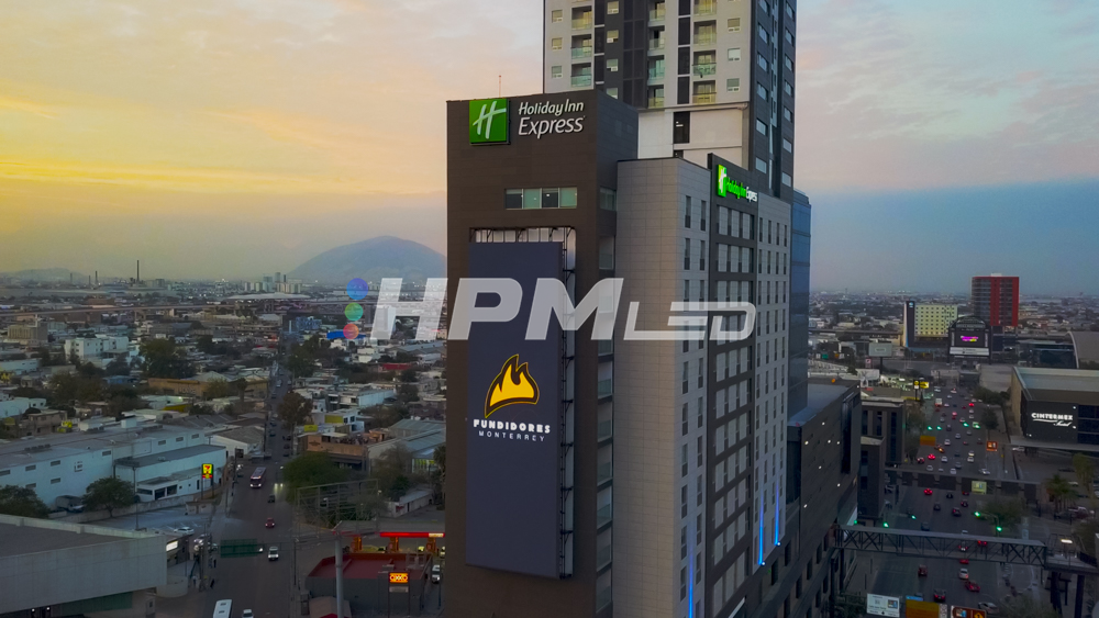 Proyecto Pantalla LED HPMLED Punta Cero
