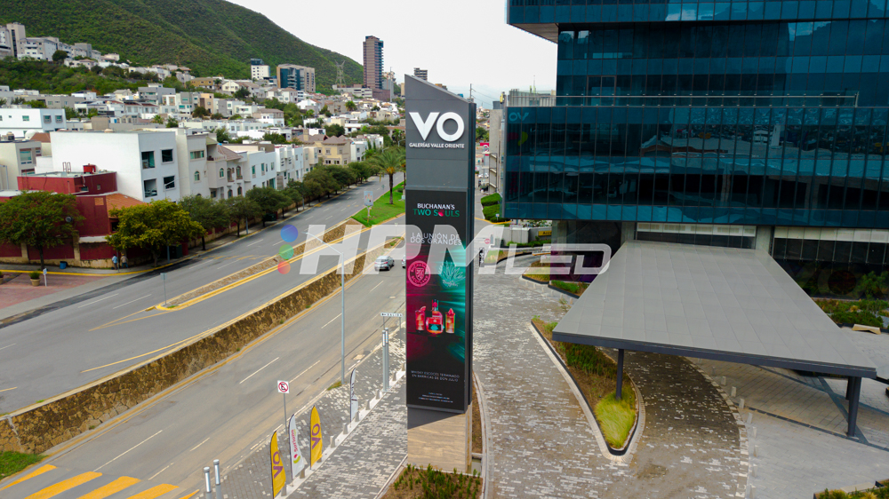 Proyecto Pantalla LED HPMLED Valle Oriente
